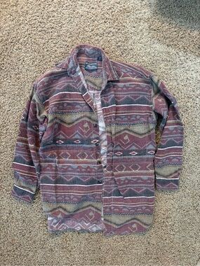 🌝🪵Patterned Button-Up Shirt Jacket in Burgundy and Olive